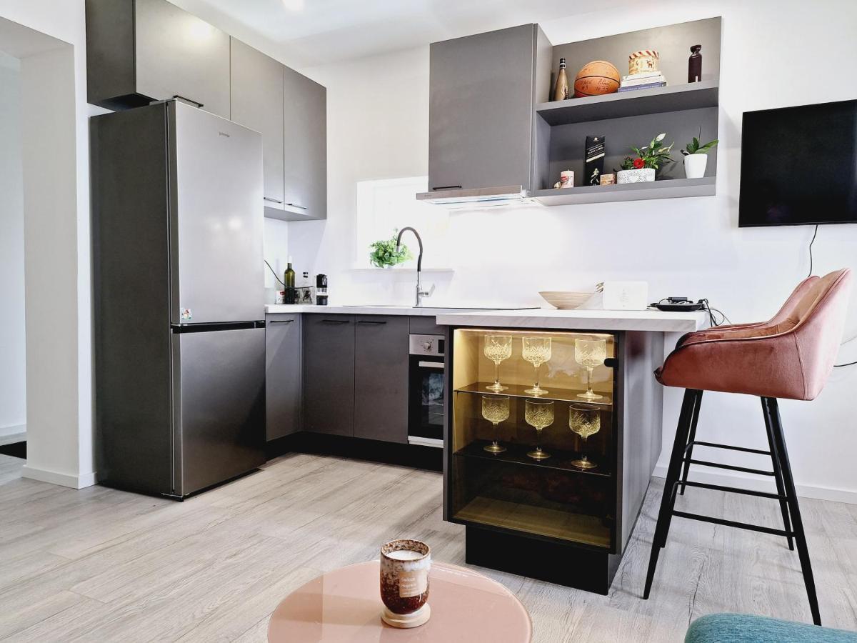 Апартаменты Apartman Maja **** Шибеник Экстерьер фото