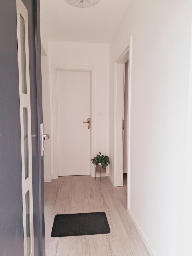 Апартаменты Apartman Maja **** Шибеник Экстерьер фото