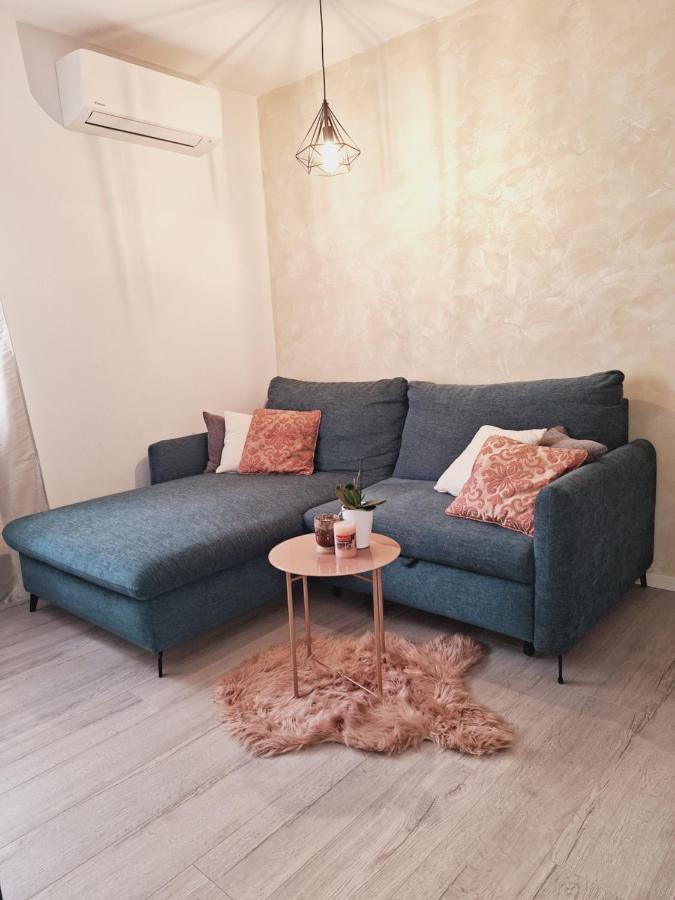 Апартаменты Apartman Maja **** Шибеник Экстерьер фото